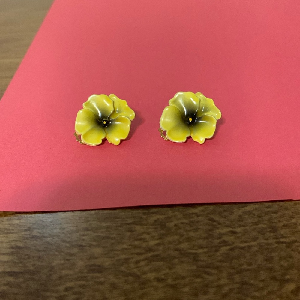 Yellow floral clip on earrings